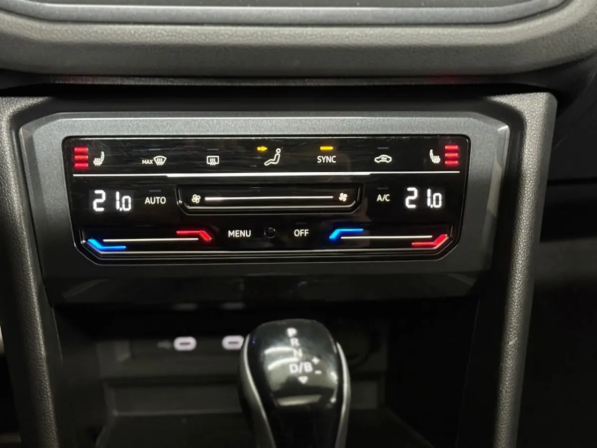 1.4 TSI eHybrid R-Line Business+ | VOL | Pano | IQ Led | Dynamic Light Assist | Trekhaak |