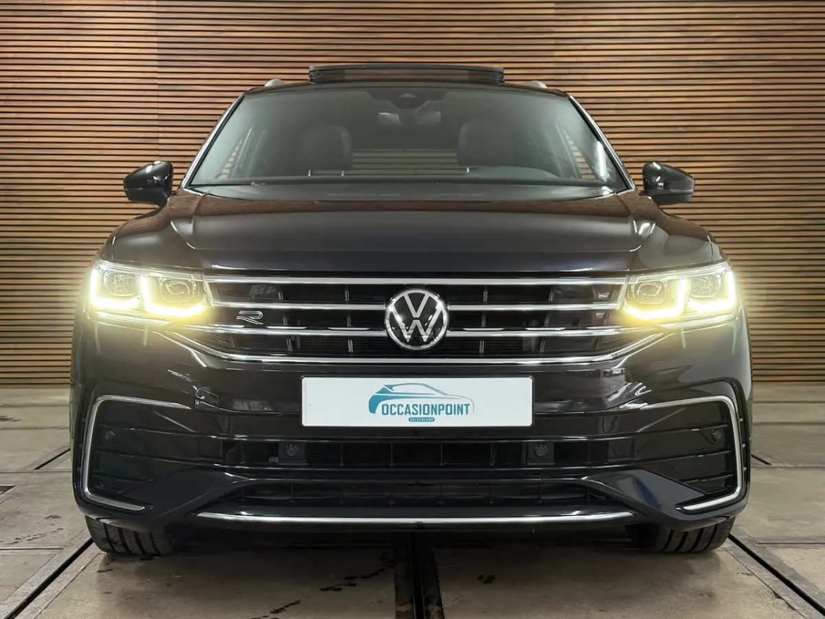 1.4 TSI eHybrid R-Line Business+ | VOL | Pano | IQ Led | Dynamic Light Assist | Trekhaak |