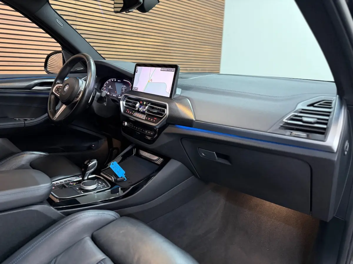 XDrive 30e M-Sport | Pano | M Schaalstoelen | 20â | M Sportremmen | ACC | Leder