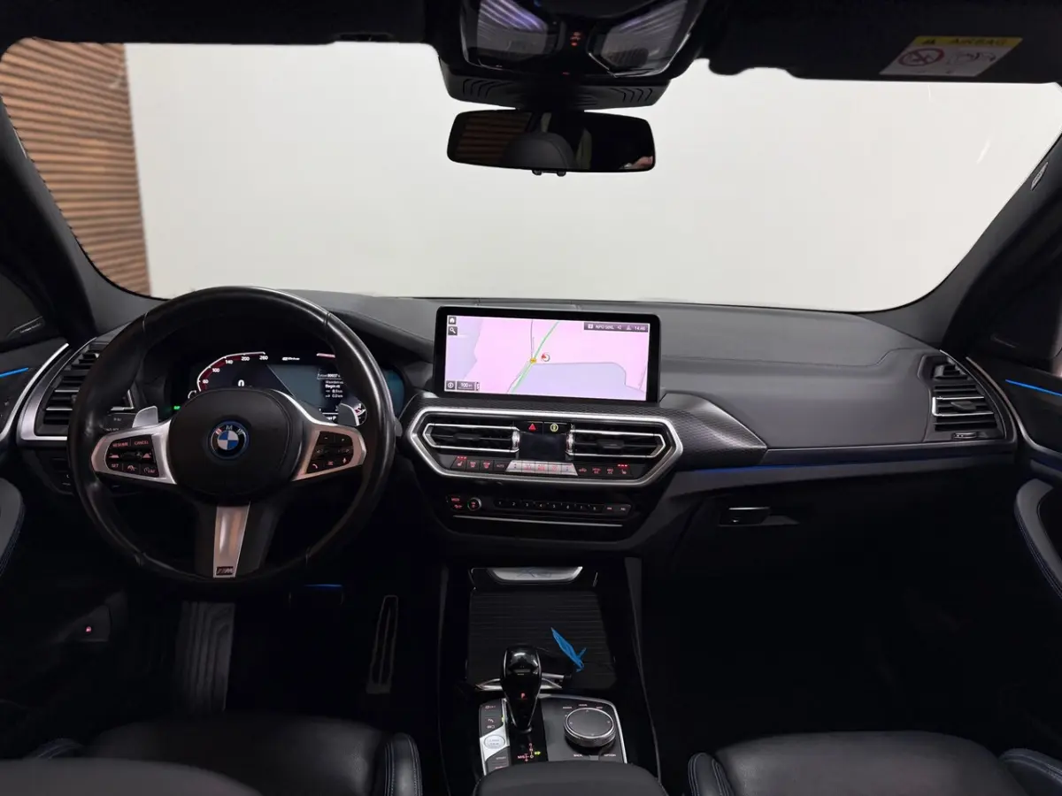 XDrive 30e M-Sport | Pano | M Schaalstoelen | 20â | M Sportremmen | ACC | Leder