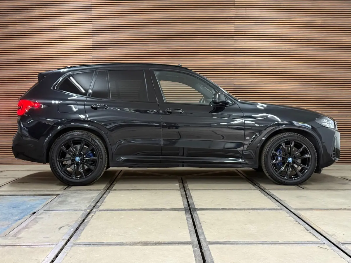 XDrive 30e M-Sport | Pano | M Schaalstoelen | 20â | M Sportremmen | ACC | Leder