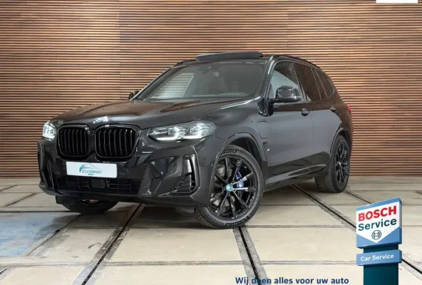 XDrive 30e M-Sport | Pano | M Schaalstoelen | 20â | M Sportremmen | ACC | Leder