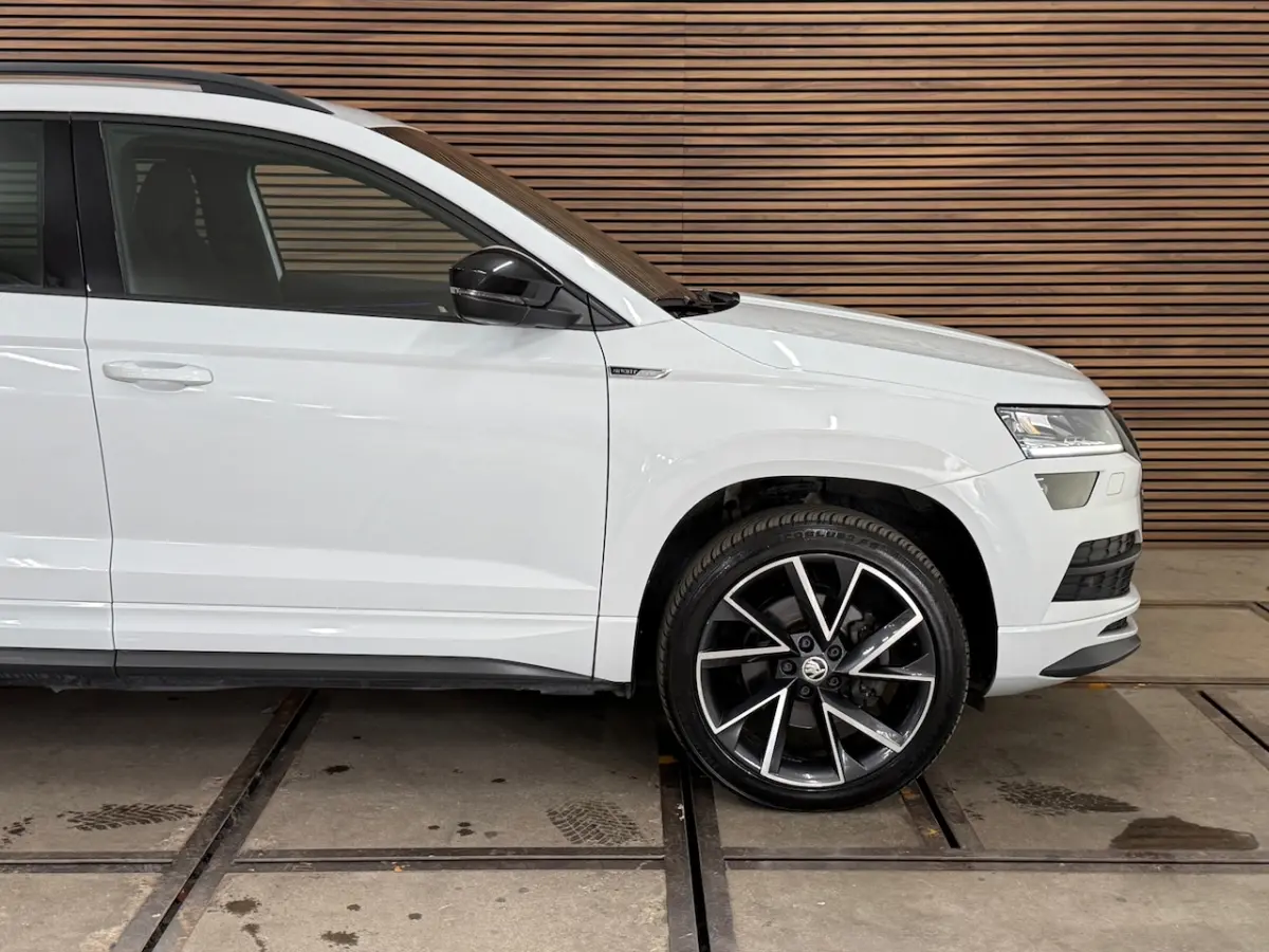 1.5 TSI DSG 4x4 Sportline Business | 1800KG Trekgewicht | Carplay | Sportstoelen | Camera