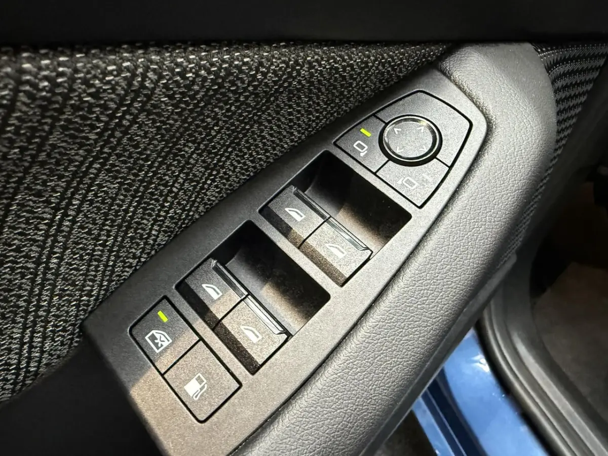 225e xDrive