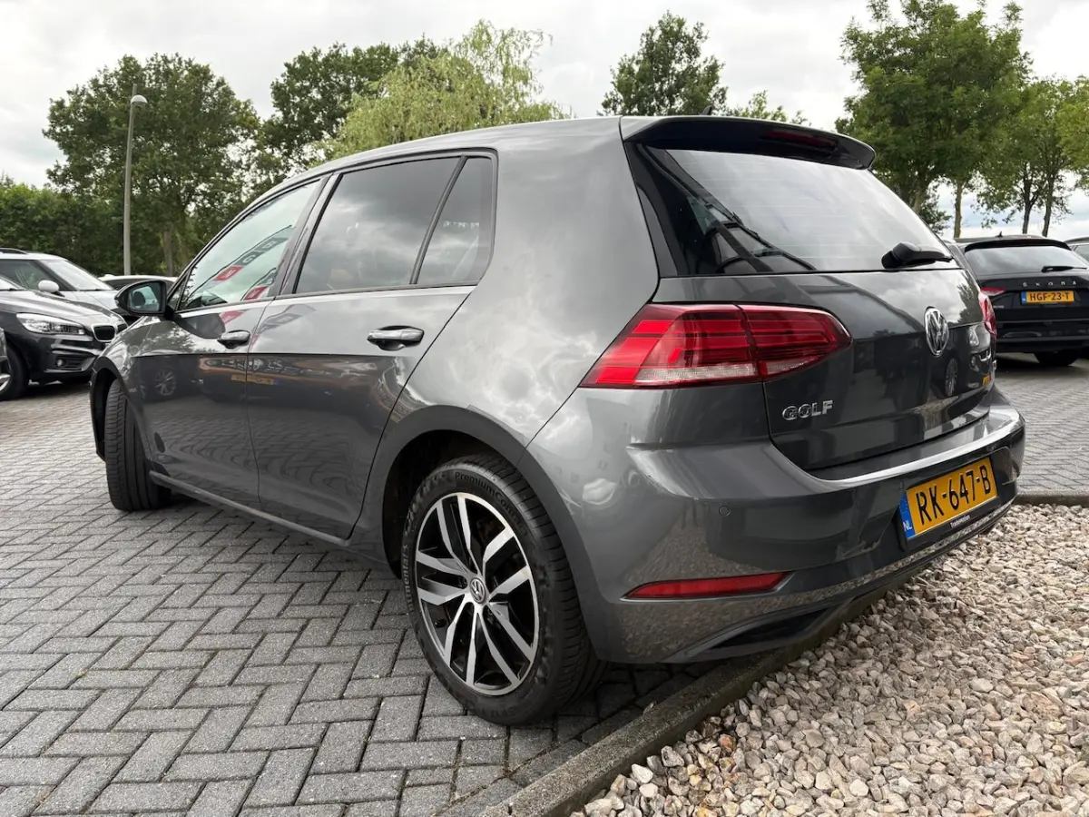 1.0 TSI Trendline | Cruise | PDC | Airco | LMV | Bluetooth |