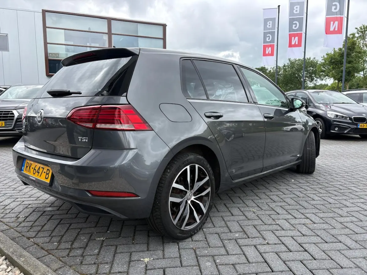 1.0 TSI Trendline | Cruise | PDC | Airco | LMV | Bluetooth |