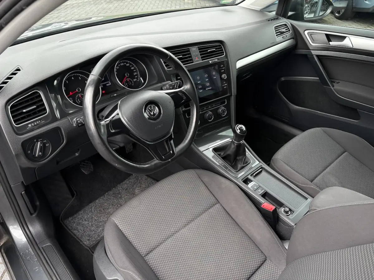 1.0 TSI Trendline | Cruise | PDC | Airco | LMV | Bluetooth |