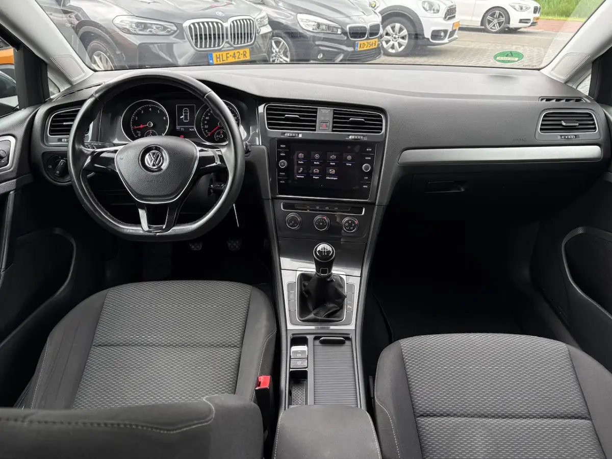 1.0 TSI Trendline | Cruise | PDC | Airco | LMV | Bluetooth |