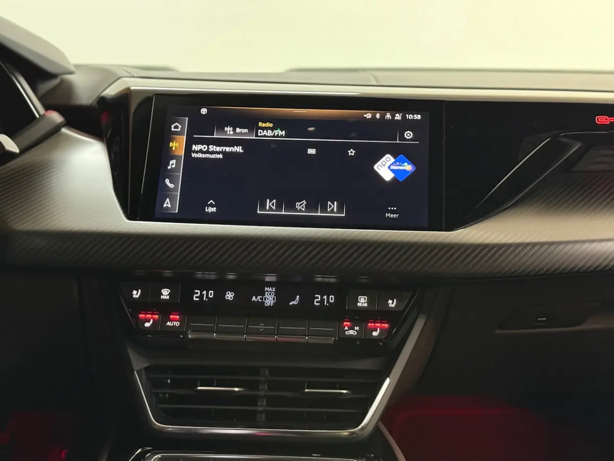 Quattro|530PK Overboost | 93kWh | Carbondak | Luchtvering | Matrix LED | Nappa | RS interi