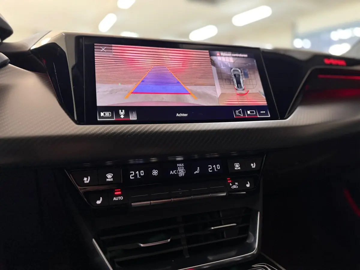 Quattro|530PK Overboost | 93kWh | Carbondak | Luchtvering | Matrix LED | Nappa | RS interi