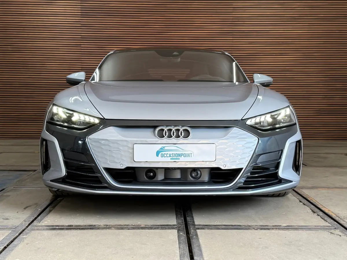 Quattro|530PK Overboost | 93kWh | Carbondak | Luchtvering | Matrix LED | Nappa | RS interi