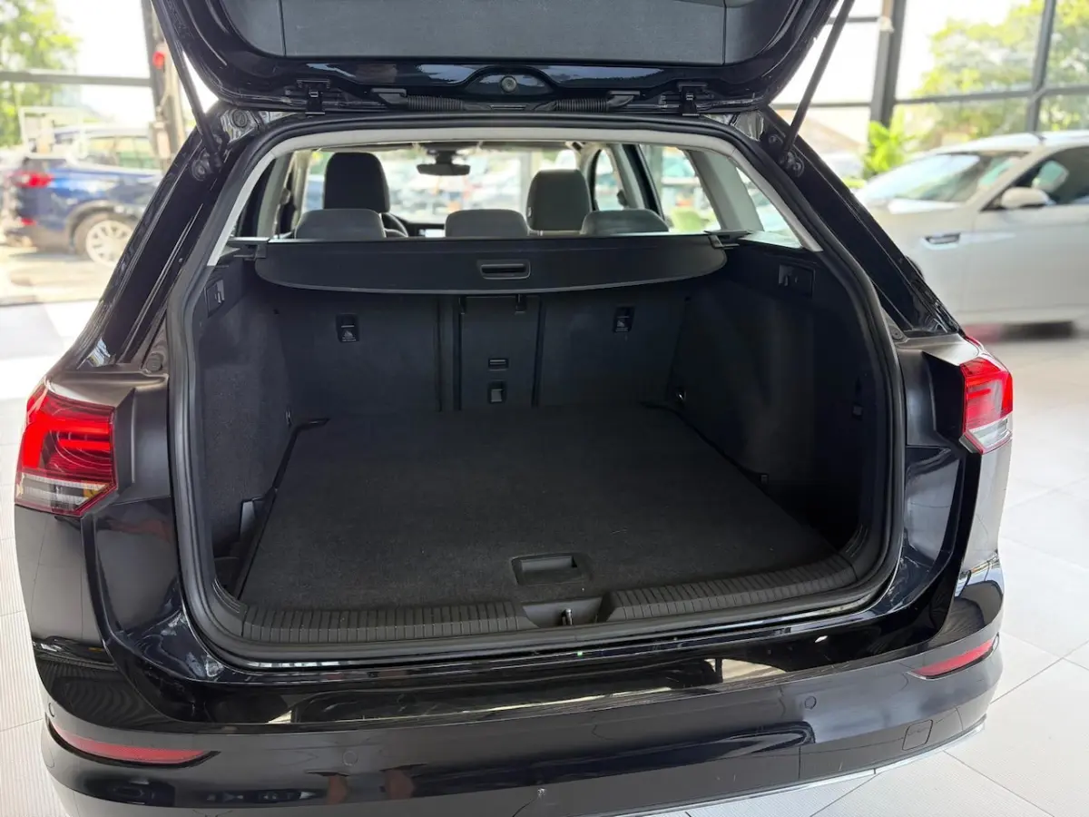 1.5 TSI Style | Elek Trekaak | Memory | Camera | LED | Carplay | Sfeerverlichting | ORG NL