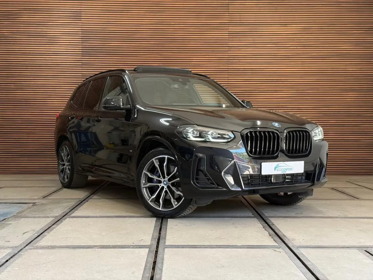 XDrive30e M-Sport | Pano | M Schaalstoelen | 20â | M Sportremmen | ACC | Leder