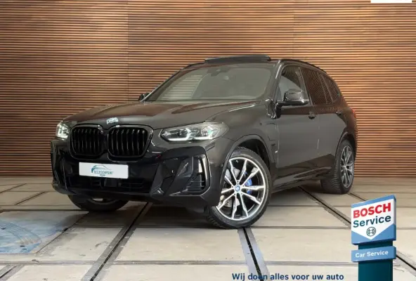XDrive30e M-Sport | Pano | M Schaalstoelen | 20â | M Sportremmen | ACC | Leder