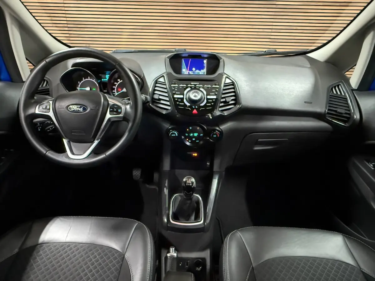 1.0 EcoBoost Titanium | Navigatie | Cruise Control | 17' inch