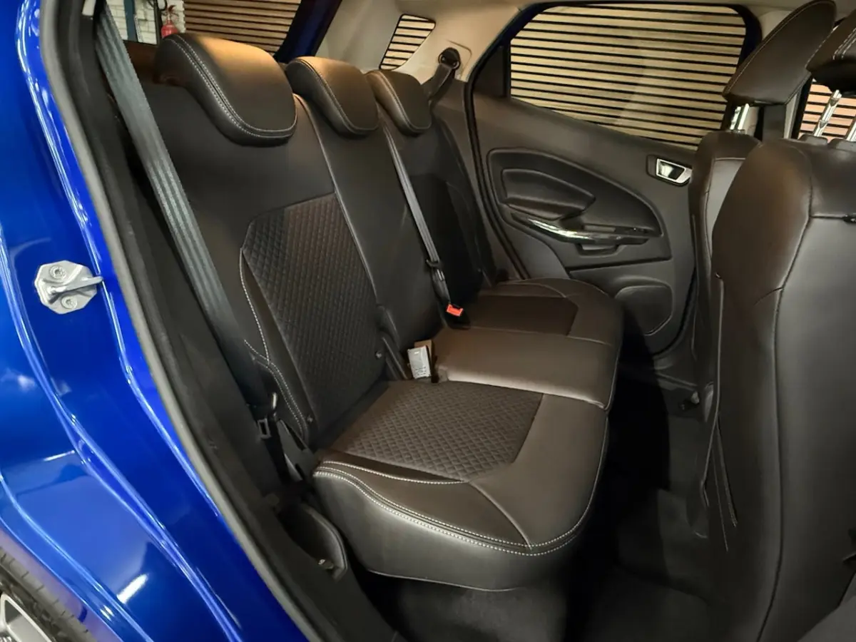 1.0 EcoBoost Titanium | Navigatie | Cruise Control | 17' inch