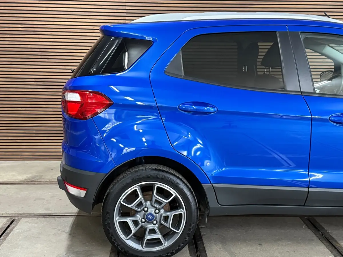 1.0 EcoBoost Titanium | Navigatie | Cruise Control | 17' inch