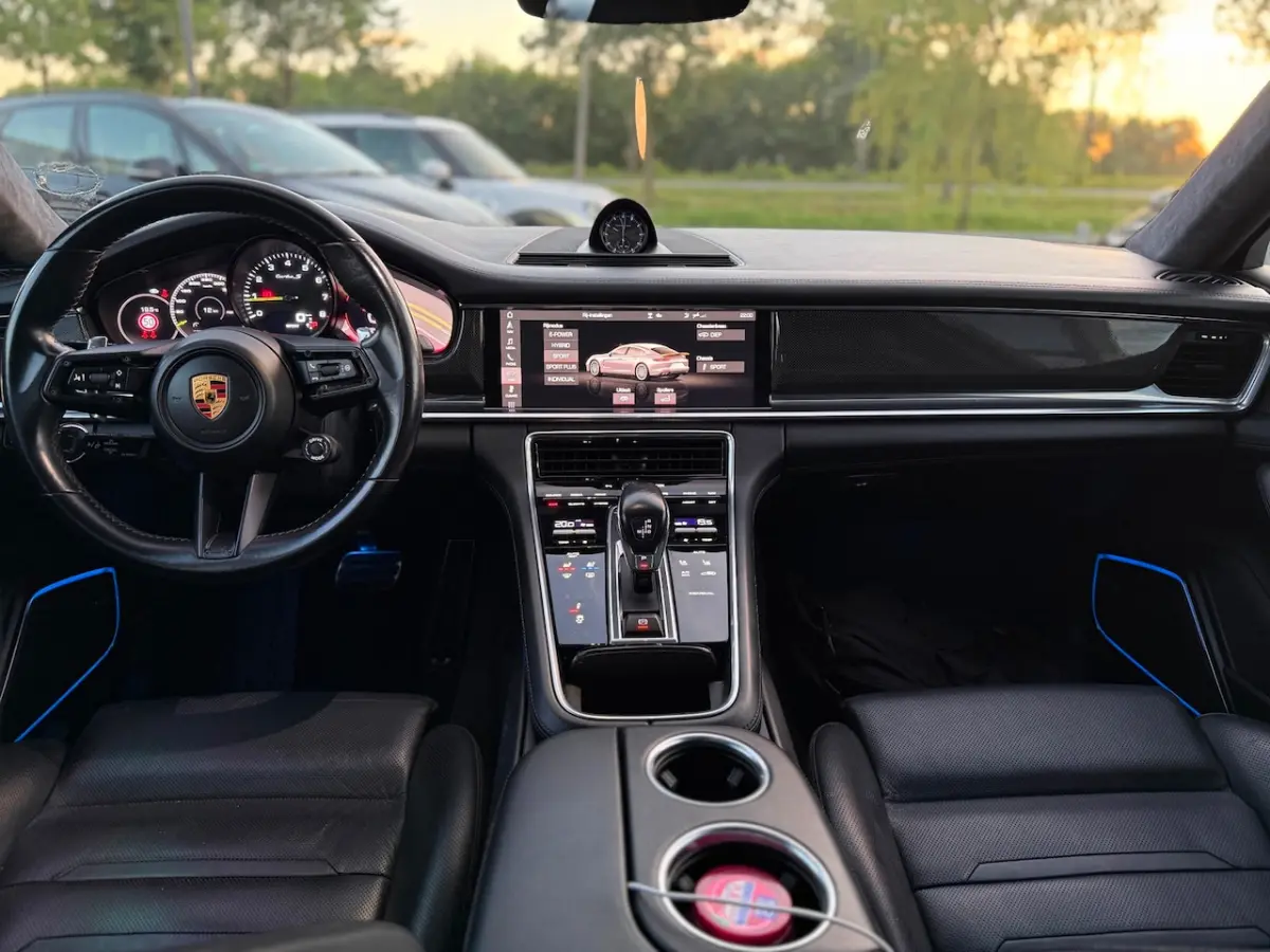 4.0 Turbo S E-Hybrid 700 PK | Facelift | SportDesign | Sport Chrono | PCCB Ceramic| 4 wiel