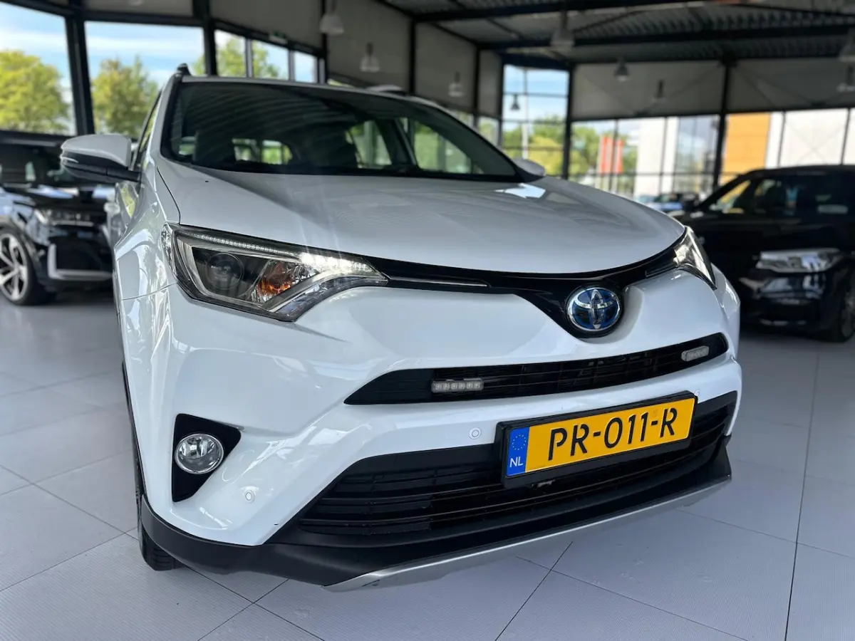 2.5 Hybrid AWD Dynamic | Automaat | Trekhaak | Dealer onderhouden | Climate | Cruise | Key