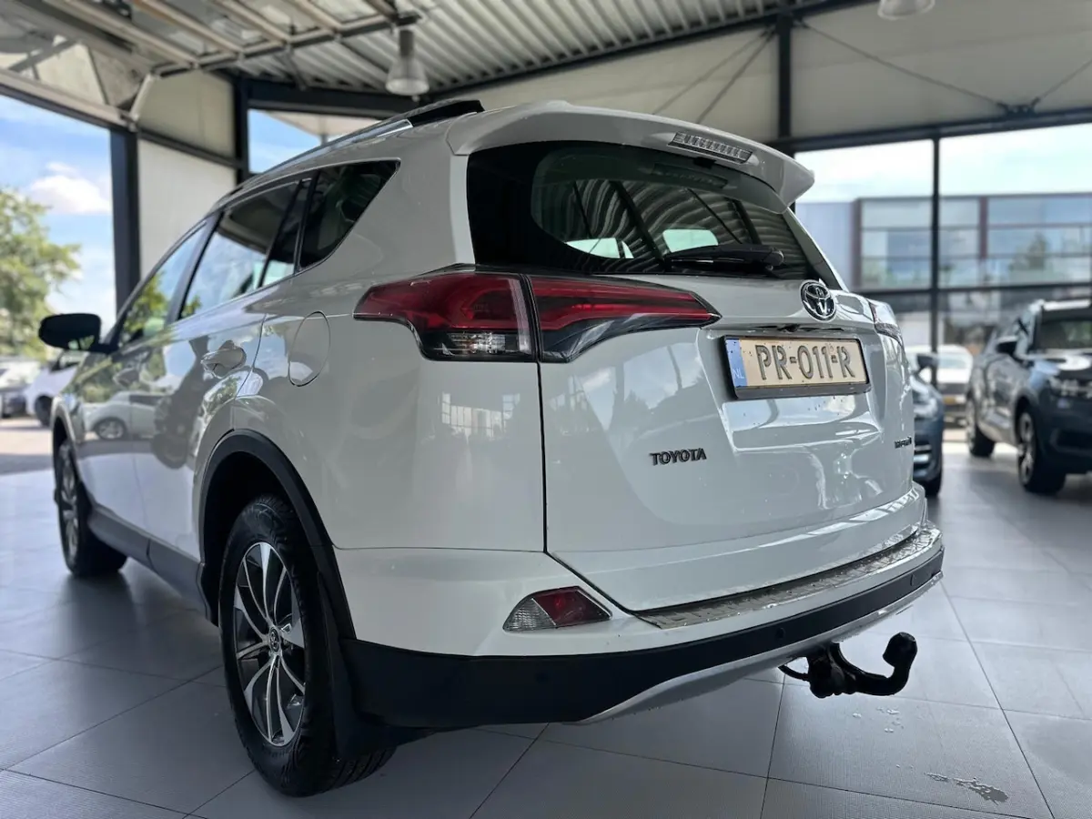 2.5 Hybrid AWD Dynamic | Automaat | Trekhaak | Dealer onderhouden | Climate | Cruise | Key