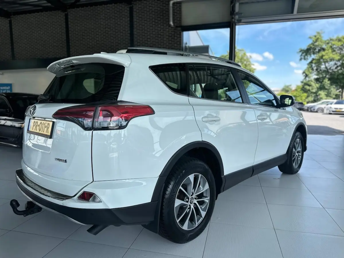 2.5 Hybrid AWD Dynamic | Automaat | Trekhaak | Dealer onderhouden | Climate | Cruise | Key