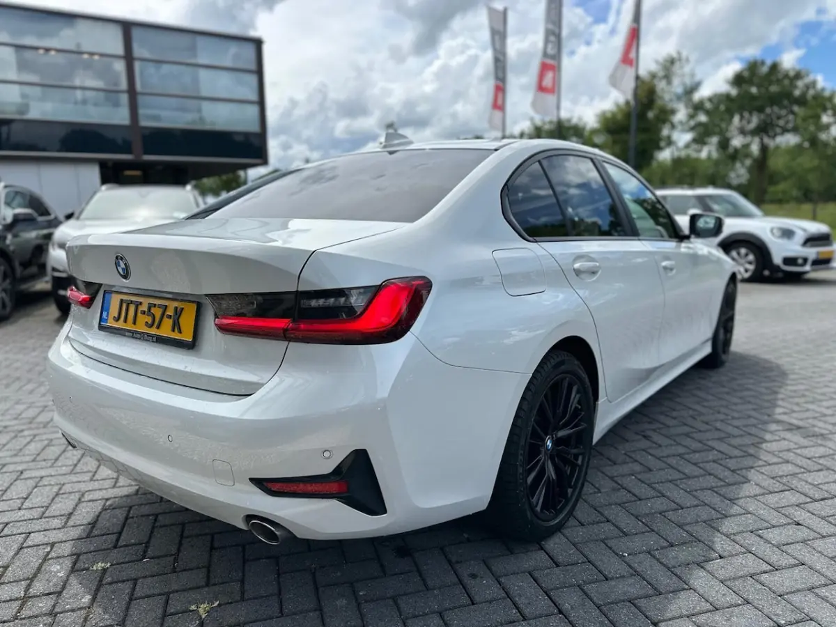 Automaat 2020 | Automaat | Navi | PDC | DAB+ | CarPlay | LED | 1e eigenaar | 140dkm | Deal