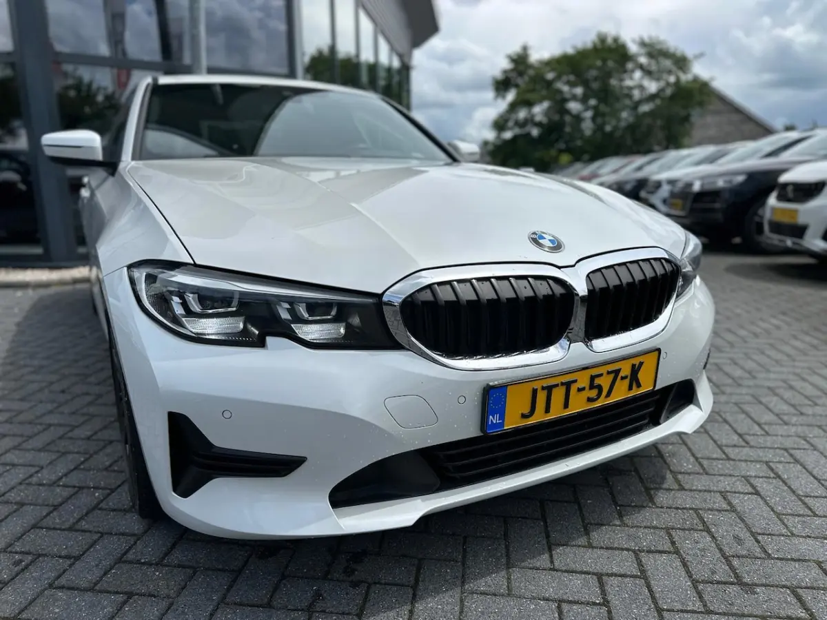 Automaat 2020 | Automaat | Navi | PDC | DAB+ | CarPlay | LED | 1e eigenaar | 140dkm | Deal