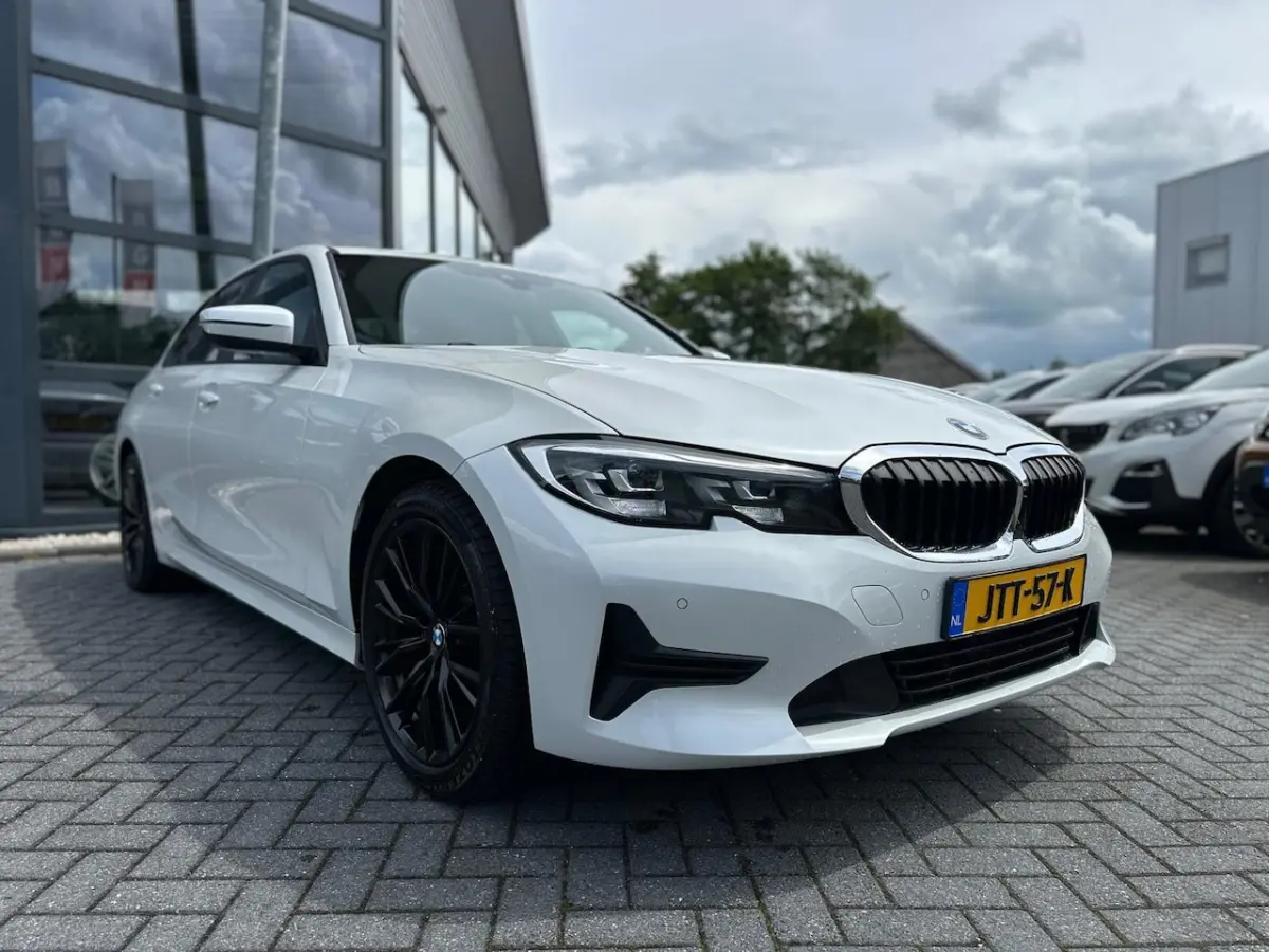 Automaat 2020 | Automaat | Navi | PDC | DAB+ | CarPlay | LED | 1e eigenaar | 140dkm | Deal
