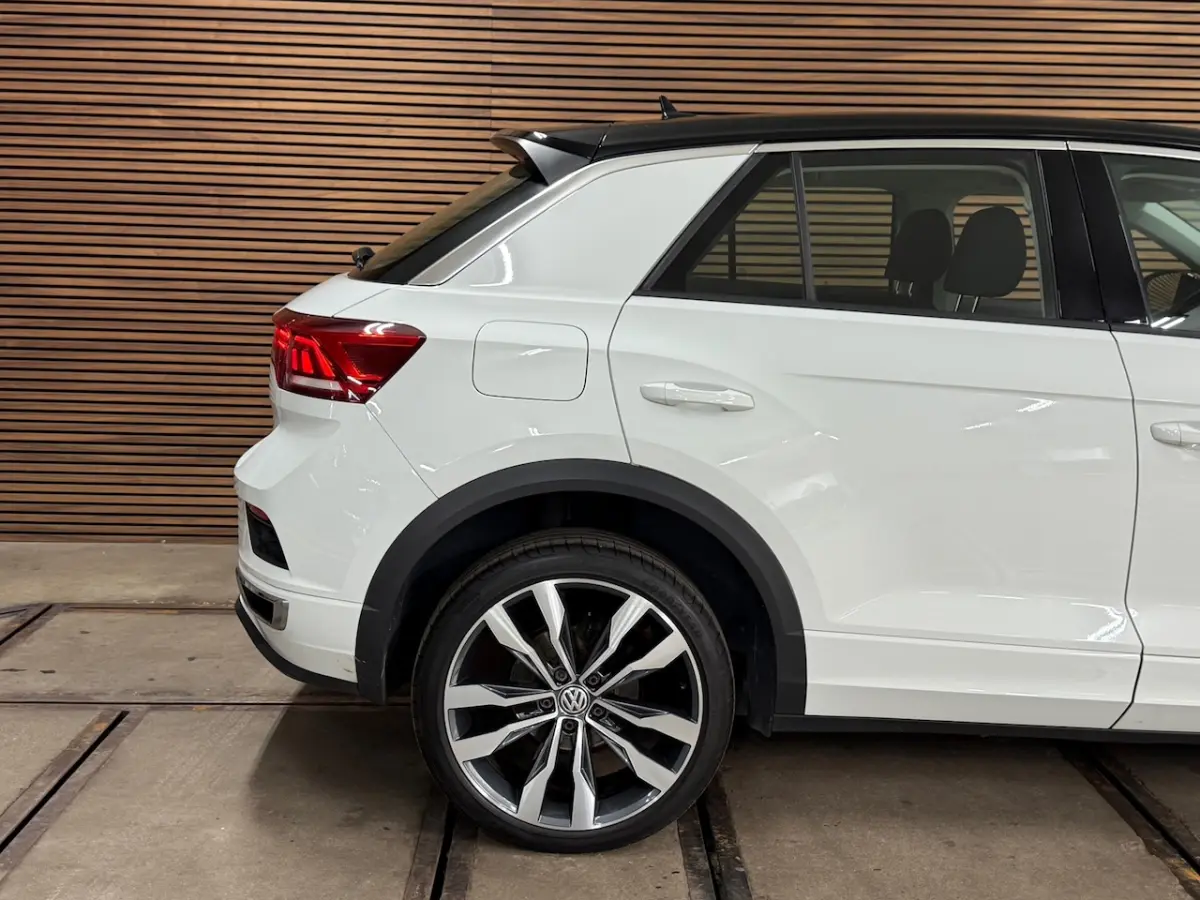 1.5 TSI Sport Business R-Line | LED | BEATS | Ambient | Virtual | 19inch Suzuka | Winterpa