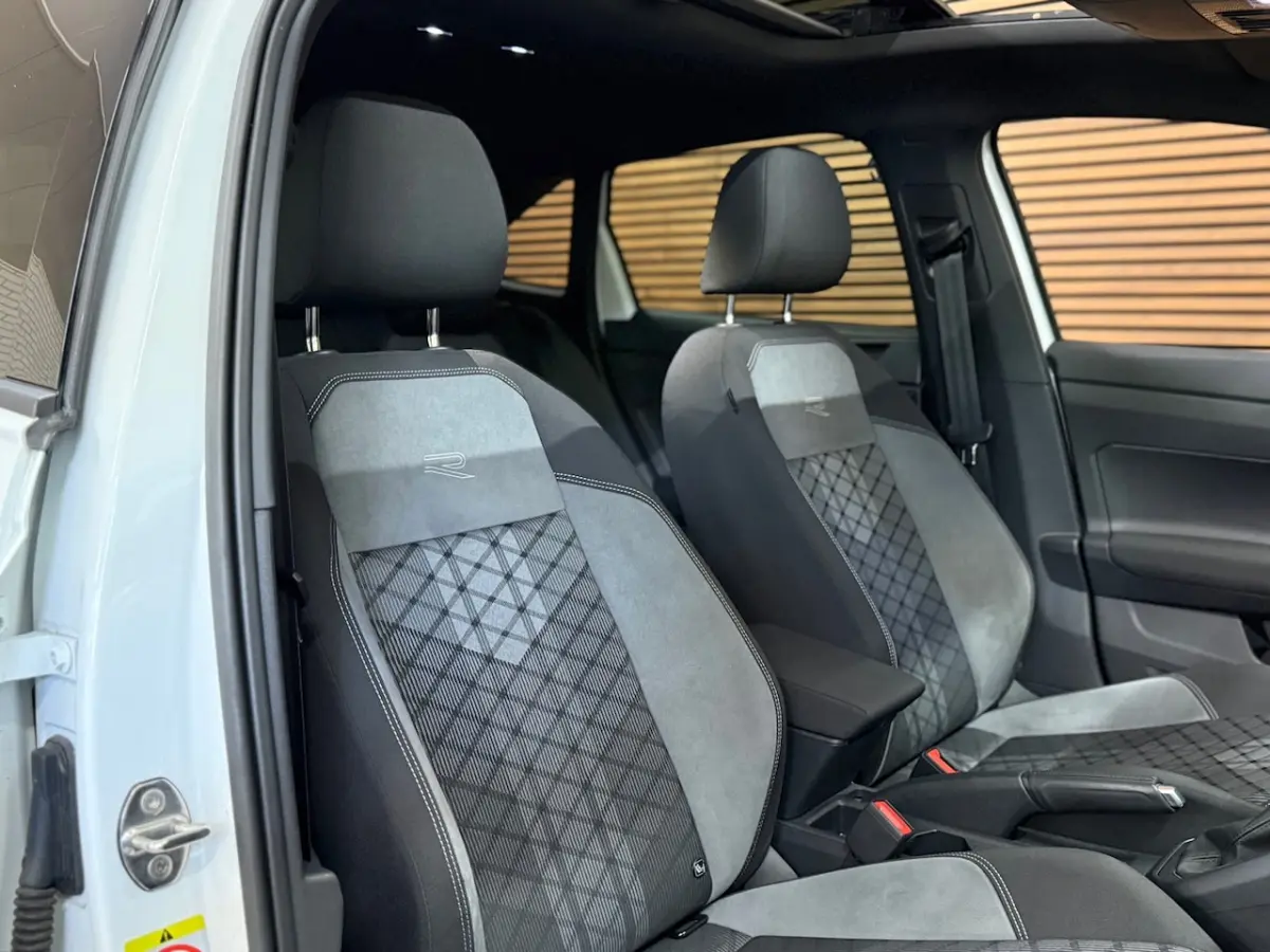 1.5 TSI R-Line | Pano | ACC | Digital Cockpit | Camera | Keyless