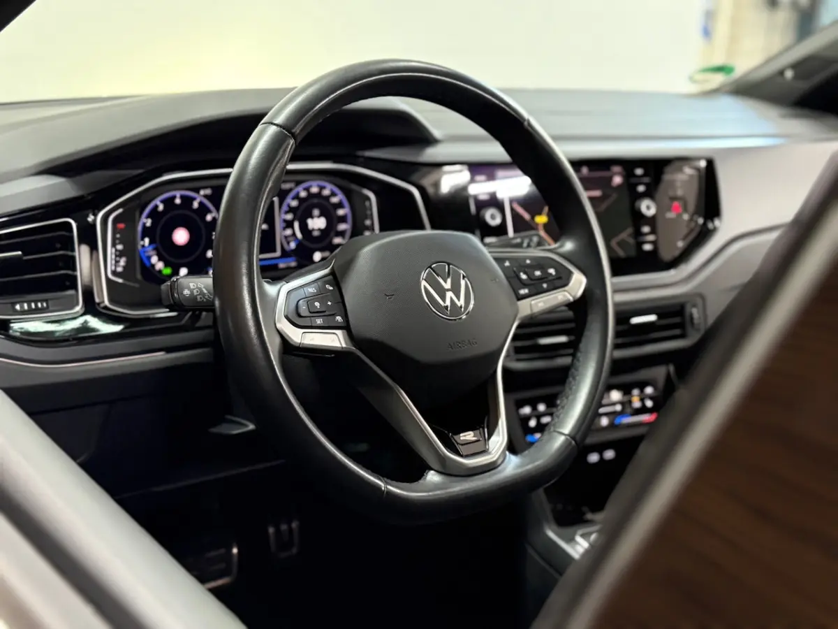 1.5 TSI R-Line | Pano | ACC | Digital Cockpit | Camera | Keyless