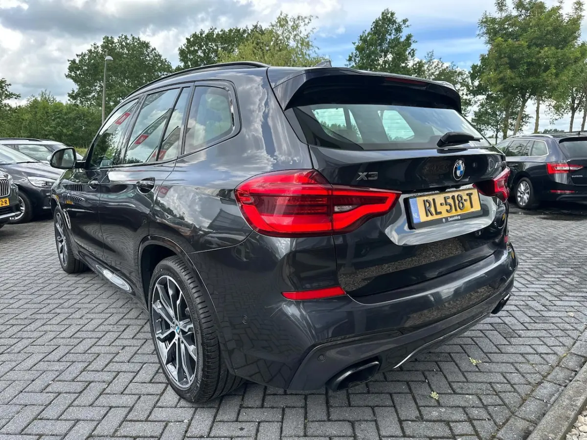 M40i xDrive High Executive | Full options | Elek Trekhaak | Pano | Head UP | Leder | H&K |