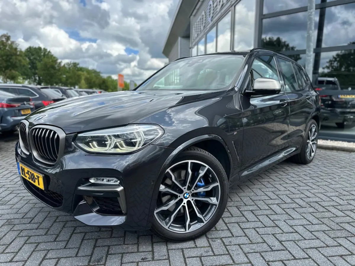 M40i xDrive High Executive | Full options | Elek Trekhaak | Pano | Head UP | Leder | H&K |