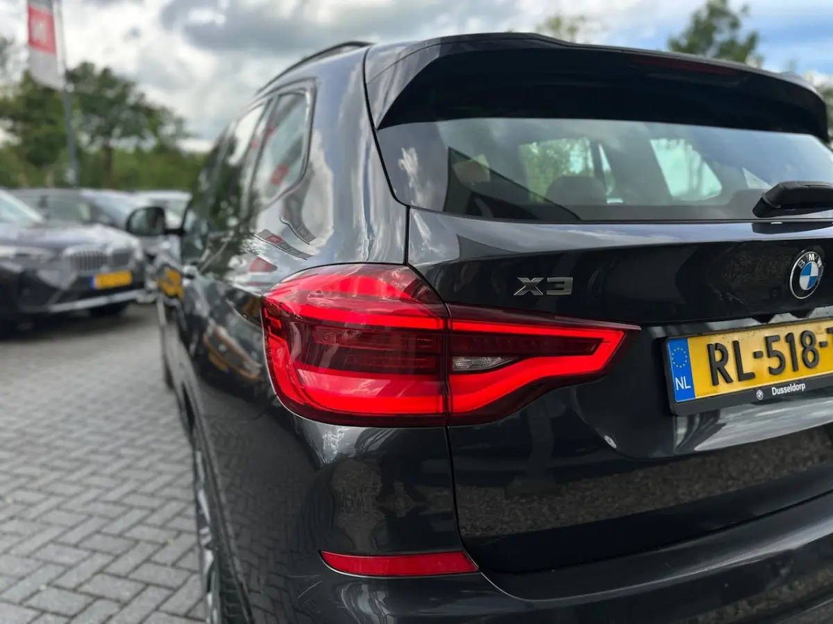 M40i xDrive High Executive | Full options | Elek Trekhaak | Pano | Head UP | Leder | H&K |