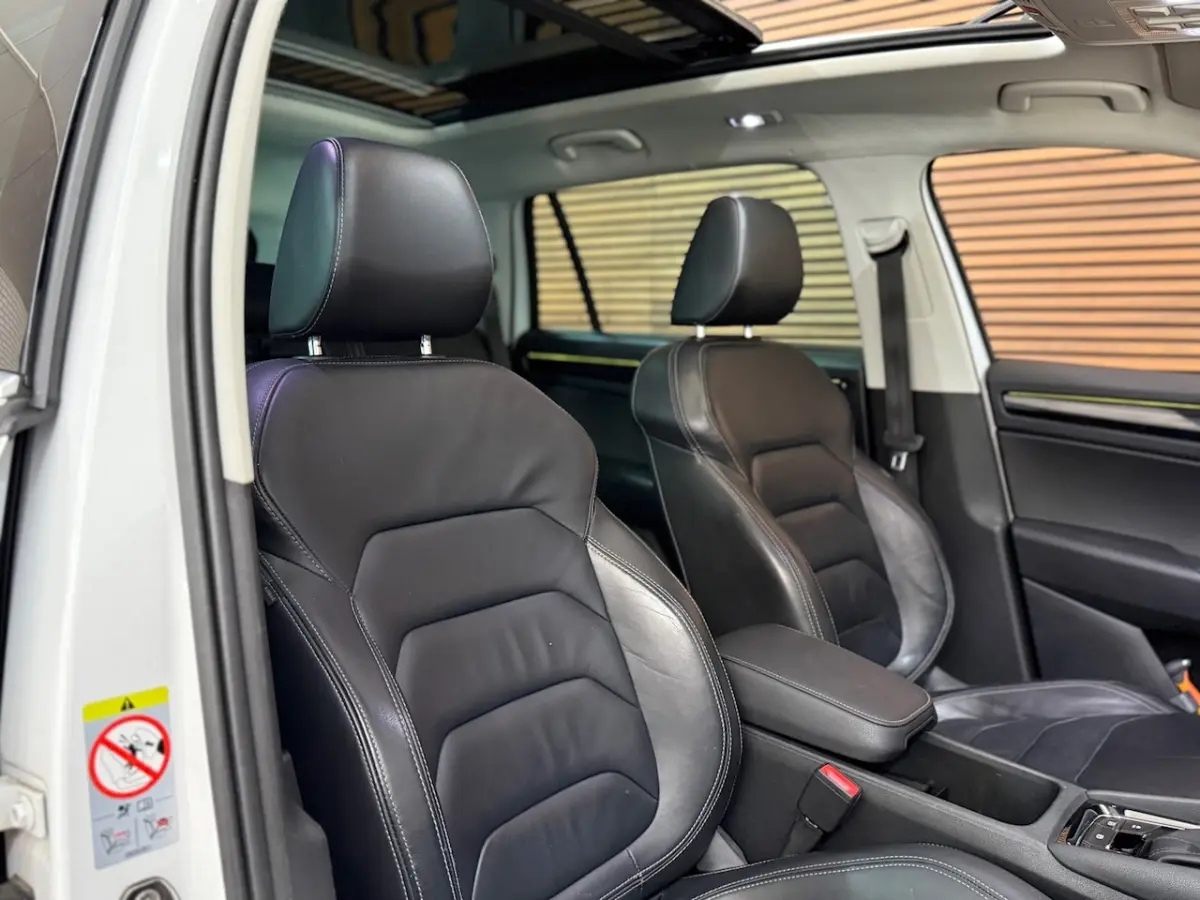 1.4 TSI ACT Style Business 7p. | Leder | Pano | Elektr TH | 19Inch | All Season