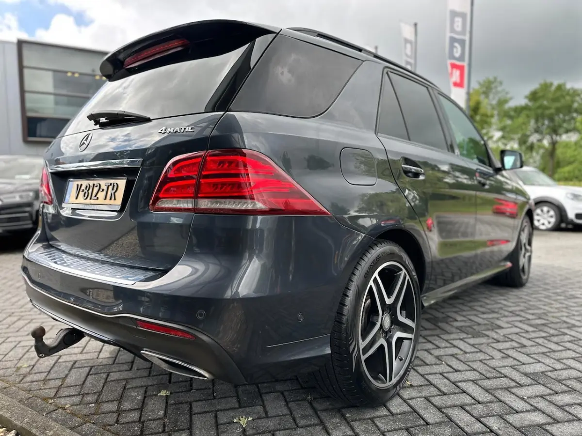 350 D 4MATIC | Automaat | Elek Trekhaak | Luchtvering | Panorama | LED | Camera | Stoelver