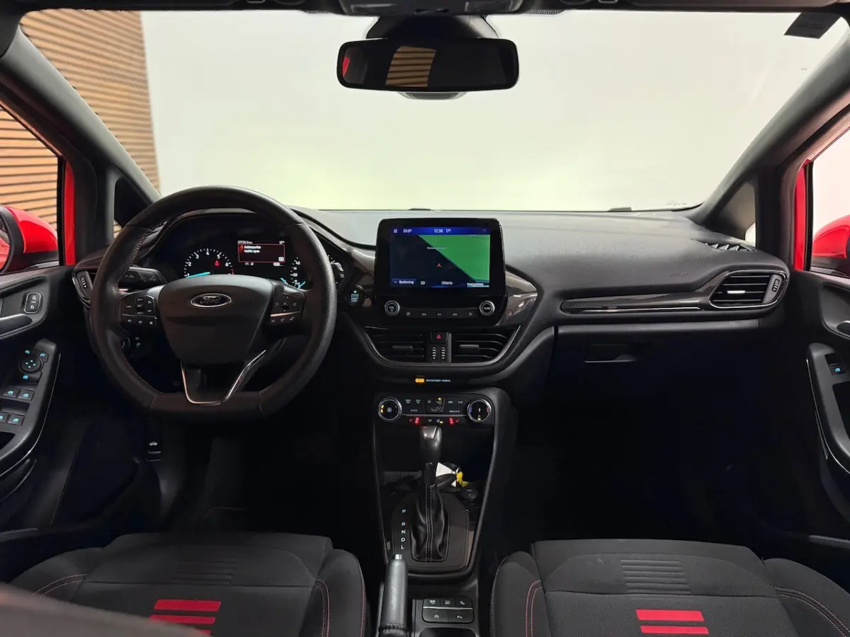 1.0 EcoBoost Hybrid ST-Line Automaat | 17' inch | Sportstoelen | Camera | Winter-Pack