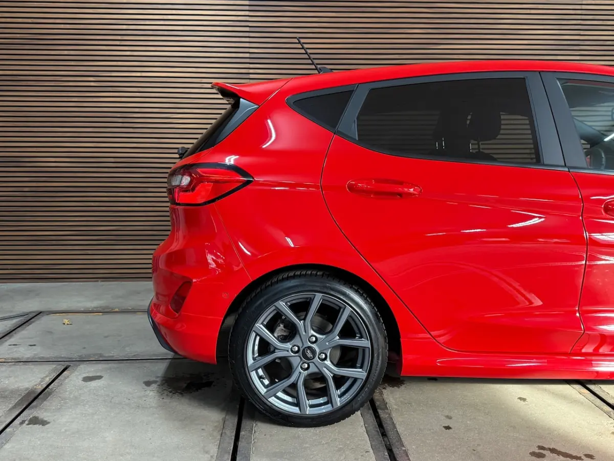 1.0 EcoBoost Hybrid ST-Line Automaat | 17' inch | Sportstoelen | Camera | Winter-Pack
