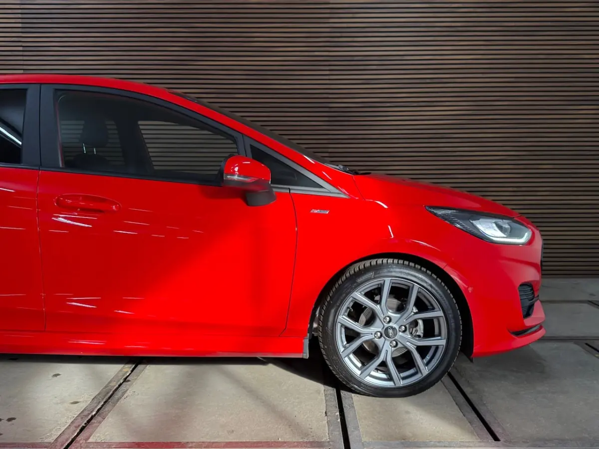 1.0 EcoBoost Hybrid ST-Line Automaat | 17' inch | Sportstoelen | Camera | Winter-Pack