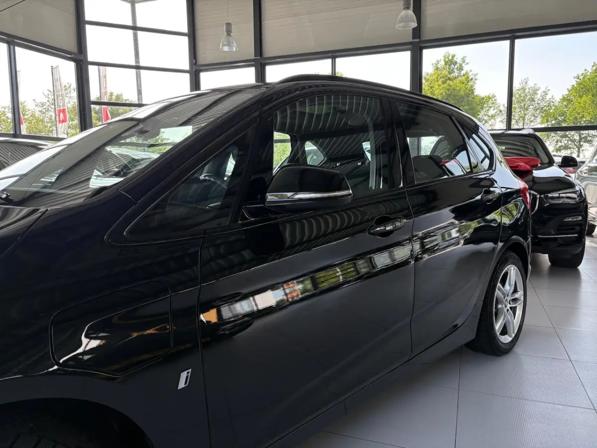 225xe iPerformance Centennial Executive | Plug In Hybride | Automaat| Navi|Pano| LED | Eer