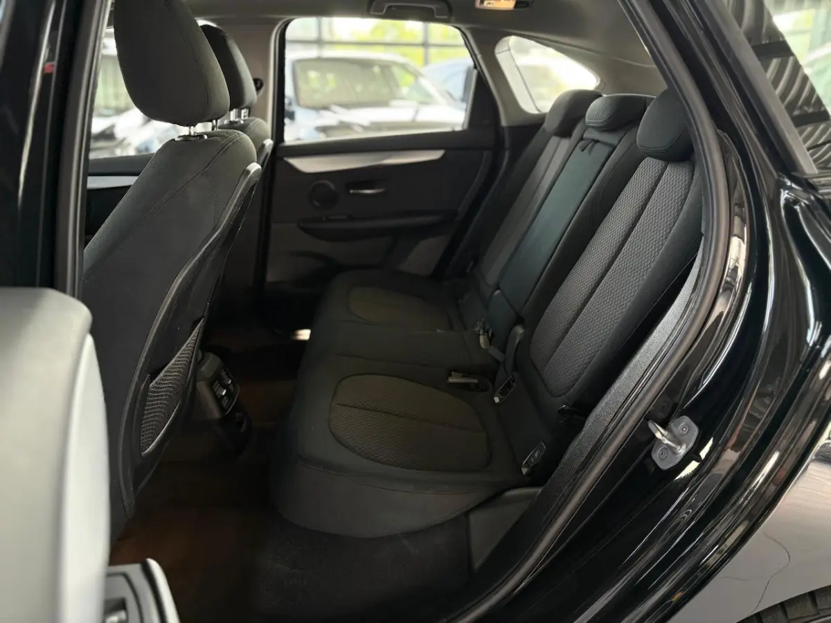 225xe iPerformance Centennial Executive | Plug In Hybride | Automaat| Navi|Pano| LED | Eer