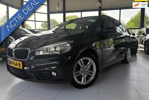 225xe iPerformance Centennial Executive | Plug In Hybride | Automaat| Navi|Pano| LED | Eer