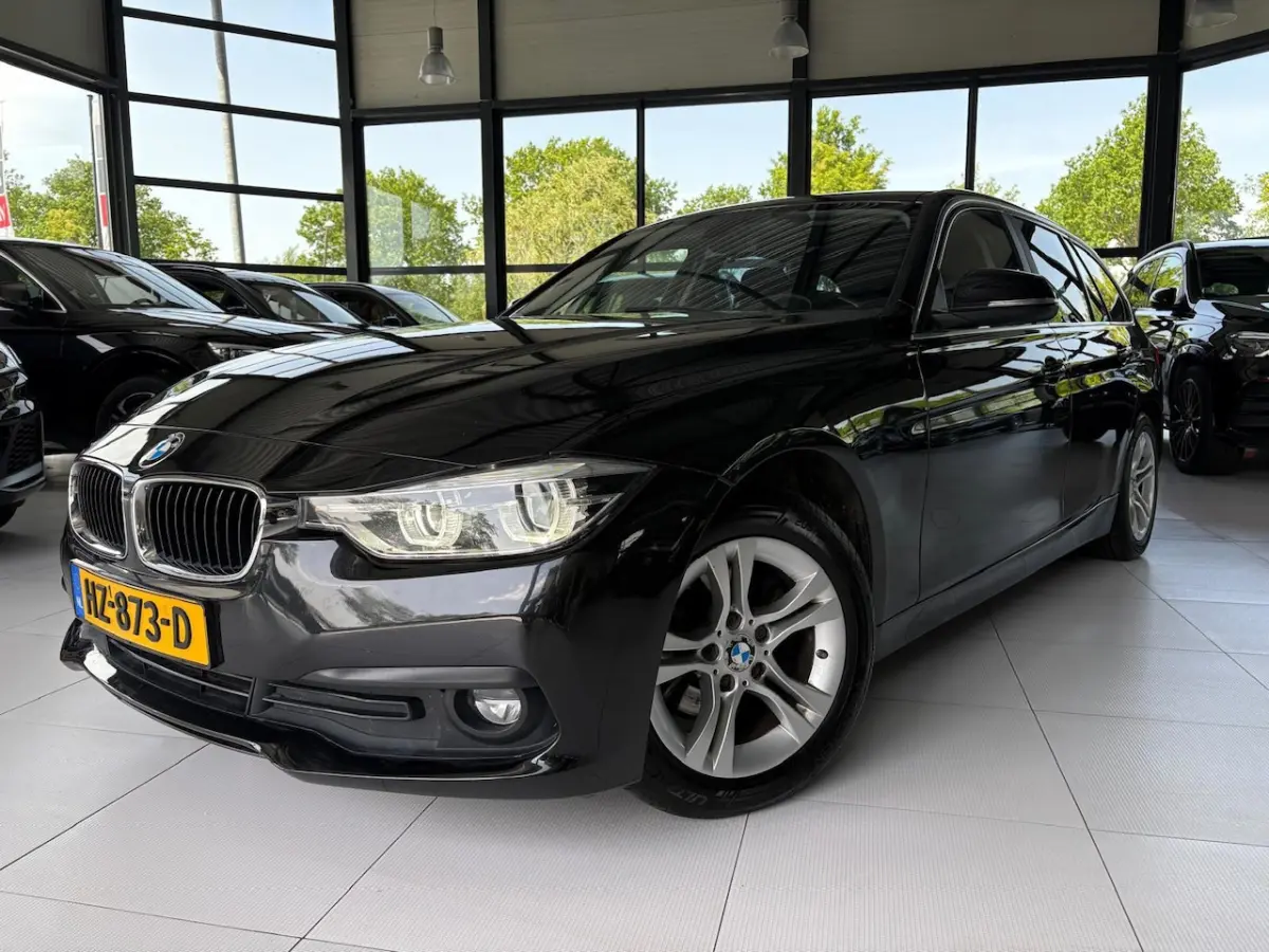 320d EDE | Automaat | Trekhaak | Navi | Climate | Cruise | Airco | LMV | LED |