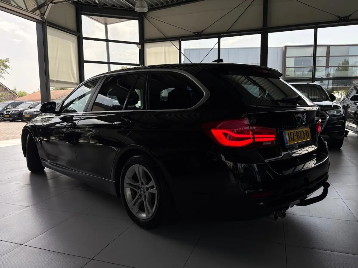 320d EDE | Automaat | Trekhaak | Navi | Climate | Cruise | Airco | LMV | LED |