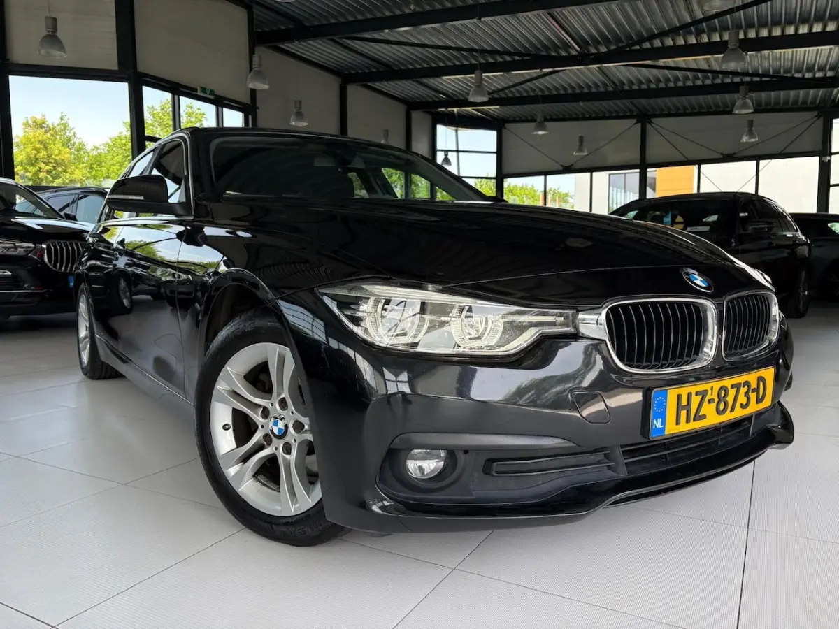 320d EDE | Automaat | Trekhaak | Navi | Climate | Cruise | Airco | LMV | LED |