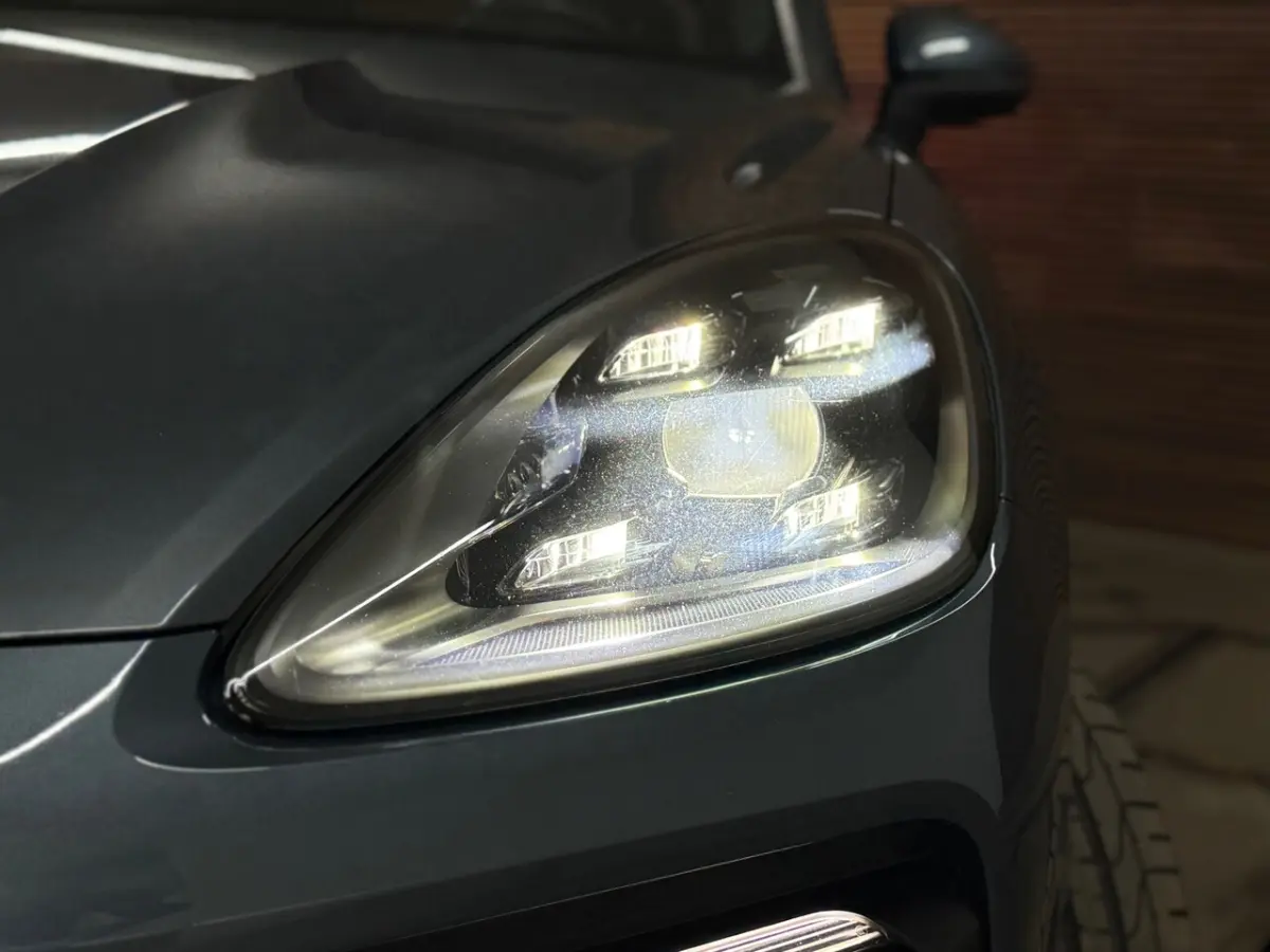 3.0 E-Hybrid | Full Option | Vierwielbesturing | PANO | PDLS+ | BOSE | PASM | ComfortPakke