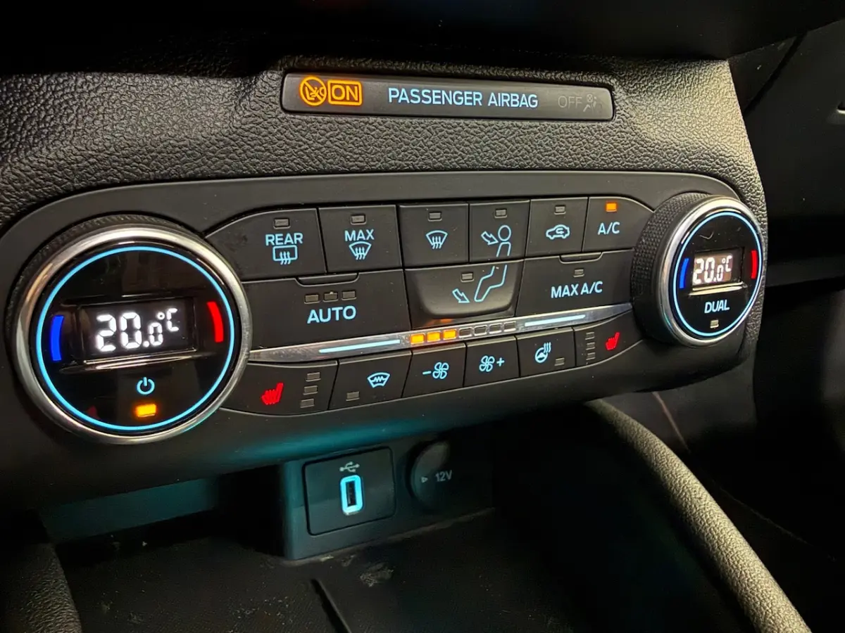 1.5 EcoBoost ST Line Business | 184PK | Pano | Full LED | Comfort-Pack | Winter-Pack | ST