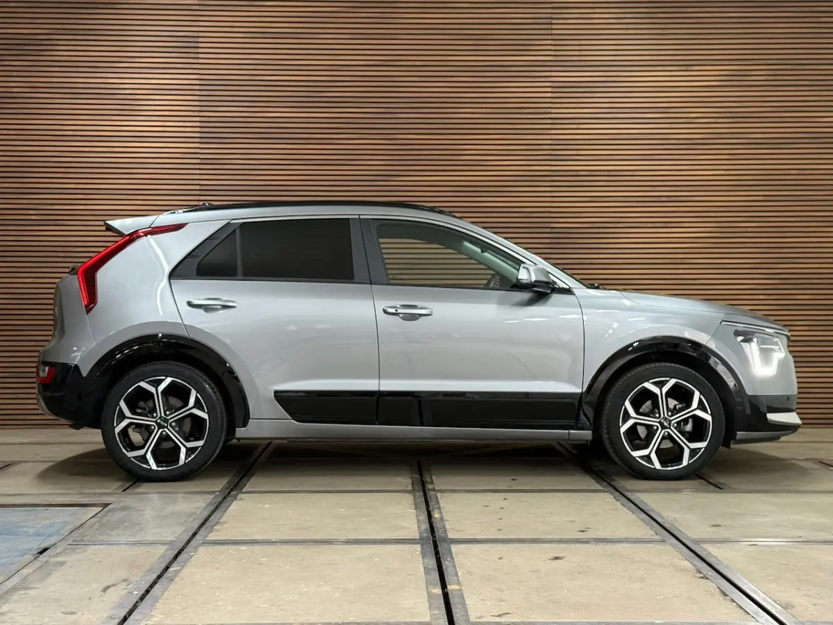 1.6 GDi Hybrid DynamicPlusLine | Cruise adapt. | Camera | 18Inch | Winterpakket | Design p