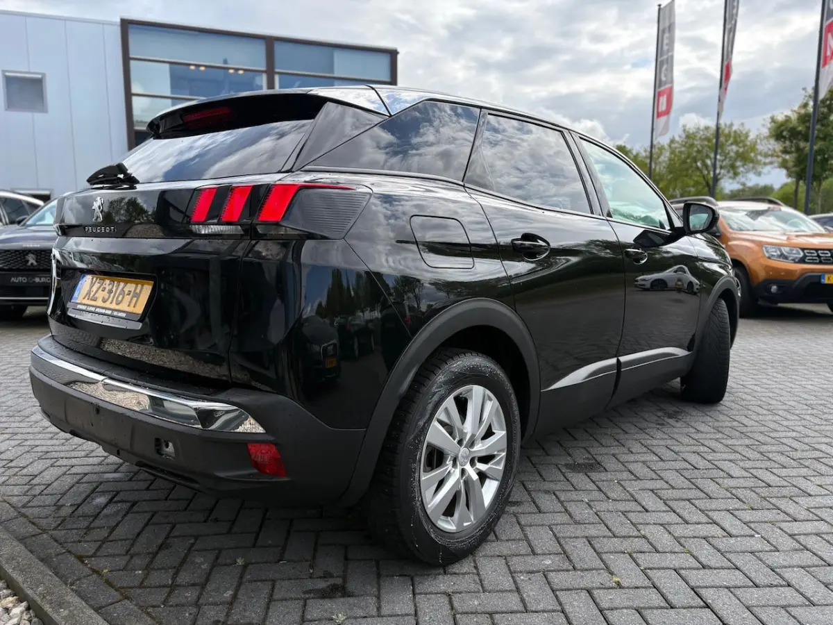 1.2 PureTech Blue Lease Executive | Automaat | Navi | Carplay | LMV | Camera | Distributie