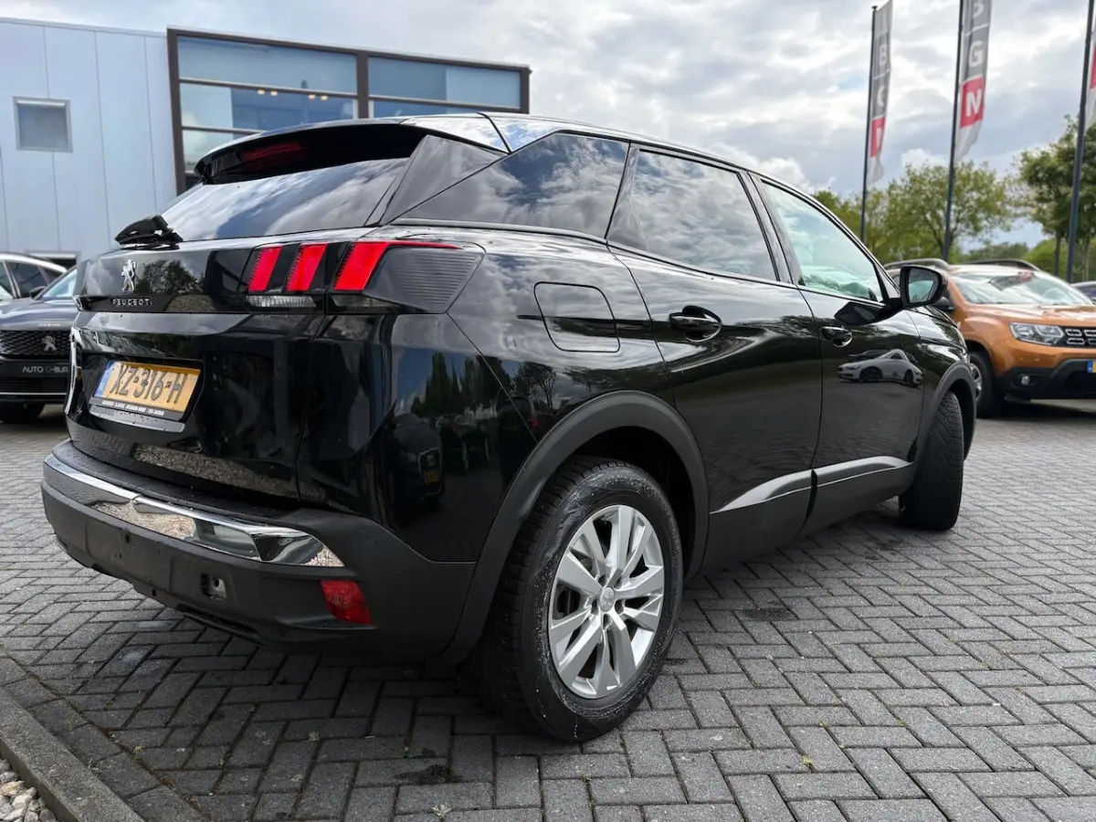 1.2 PureTech Blue Lease Executive | Automaat | Navi | Carplay | LMV | Camera | Distributie